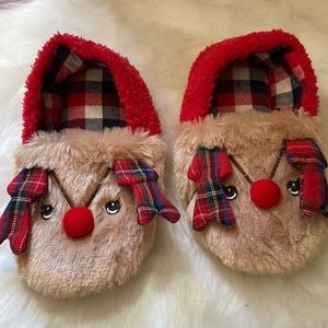 Cute Rudolph slippers in size S/M